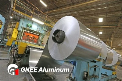 Alyuminiy folga ruloni laminatsiya uchun xom ashyoni etkazib beradi